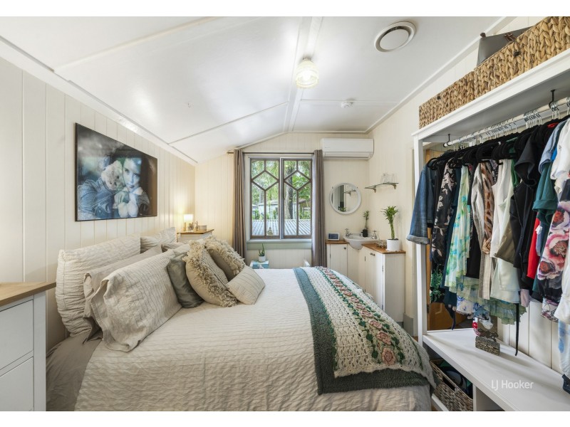 415 Willaura Drive, Mount Hallen QLD 4312