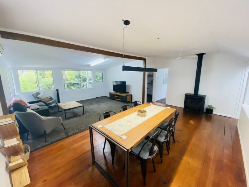 5-7 Jubilee Street, Somerset Dam QLD 4312