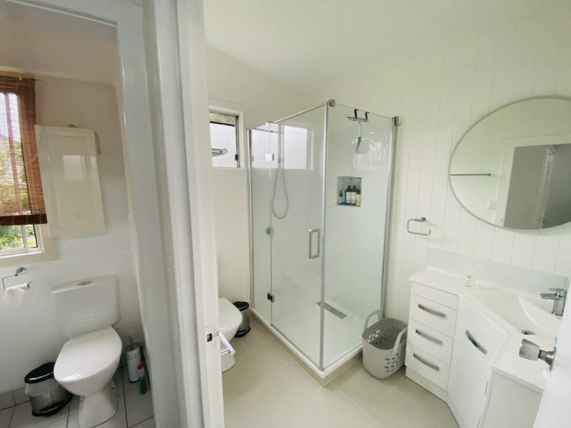 5-7 Jubilee Street, Somerset Dam QLD 4312