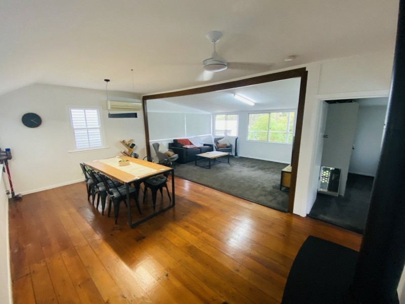 5-7 Jubilee Street, Somerset Dam QLD 4312