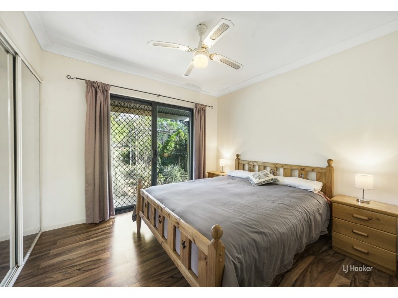 29 Pine Crescent, Esk QLD 4312