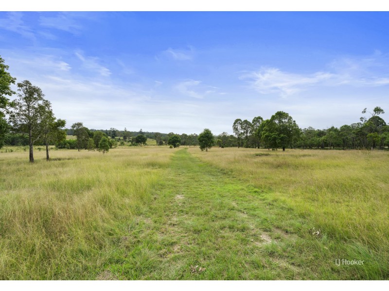 79 Crumpton Drive, Blackbutt North QLD 4306