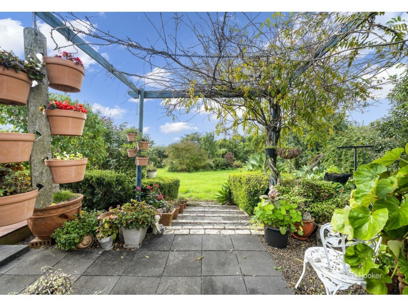 97 David Road, Taromeo QLD 4306