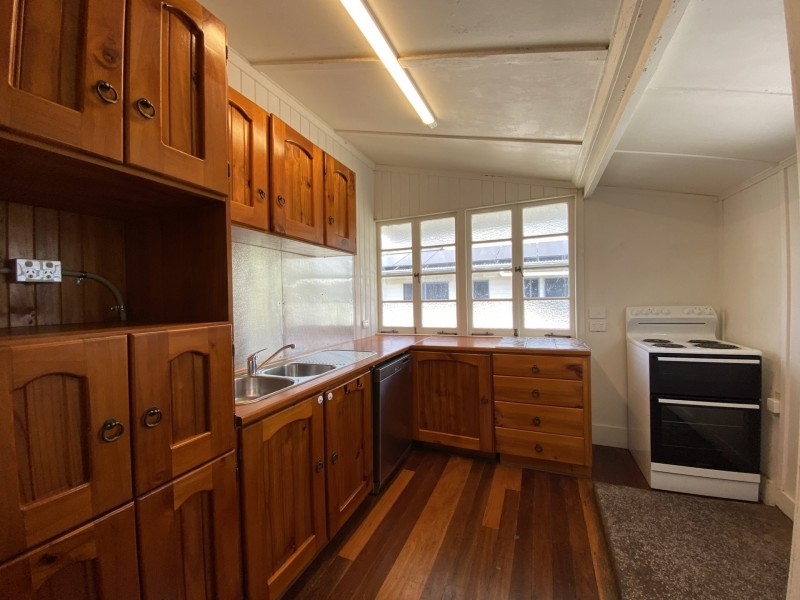 19 Charles Street, Toogoolawah QLD 4313