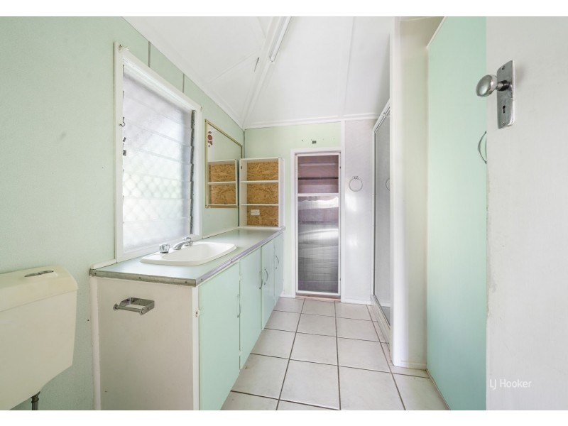 17 Drem Street, Toogoolawah QLD 4313