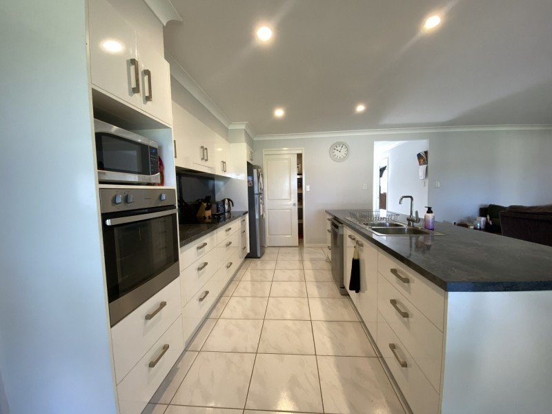 23 Ivory Creek Road, Toogoolawah QLD 4313