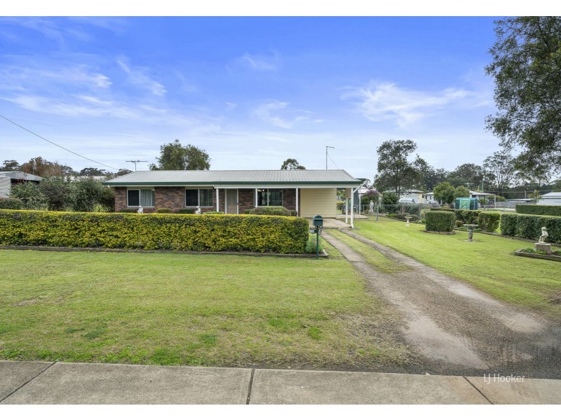 83 Coulson Street, Blackbutt QLD 4306