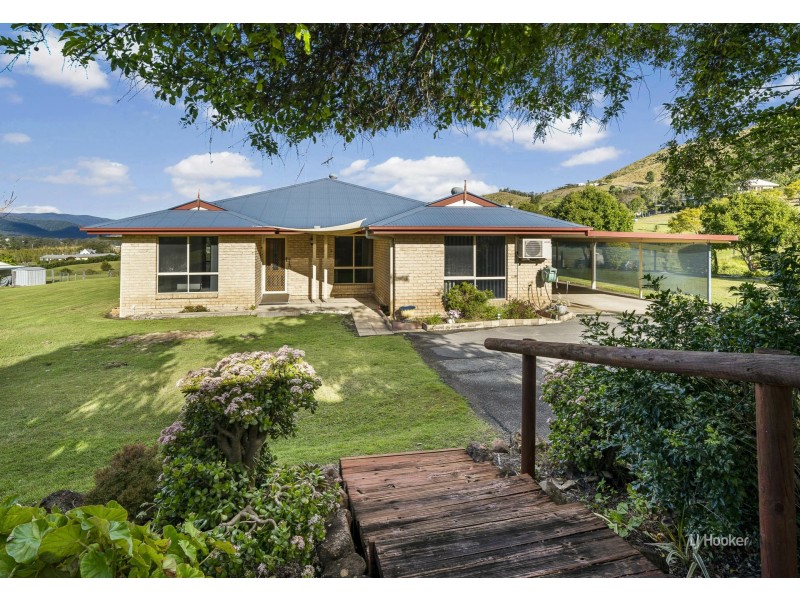 33 Ezra Drive, Hazeldean QLD 4515