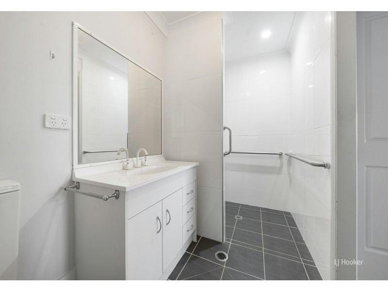 33 Ezra Drive, Hazeldean QLD 4515