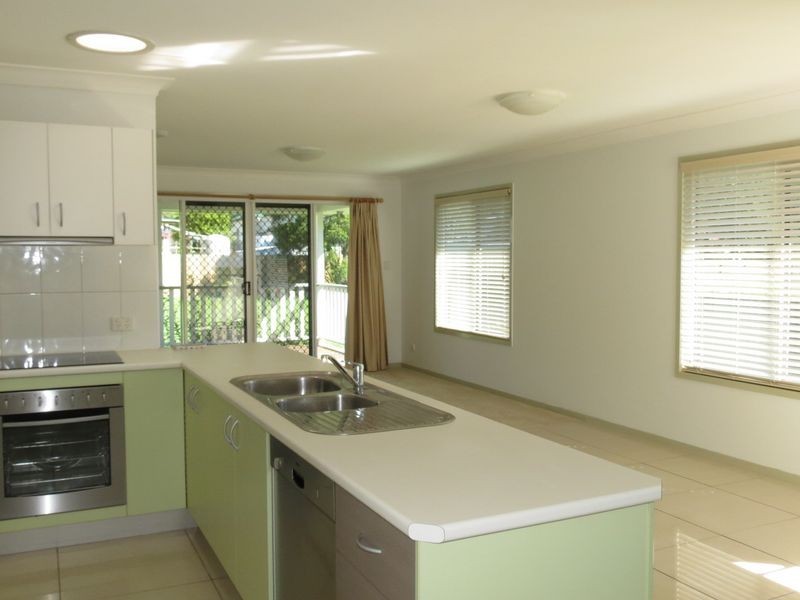 3 Edward Street, Esk QLD 4312