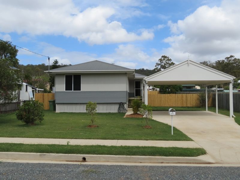 3 Edward Street, Esk QLD 4312