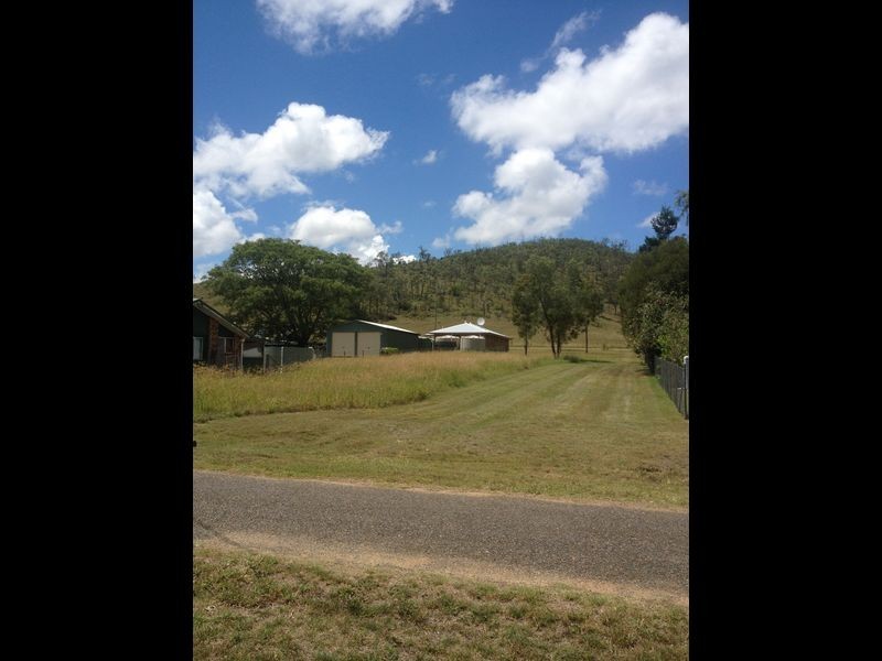 44 Railway Tce, Moore QLD 4306