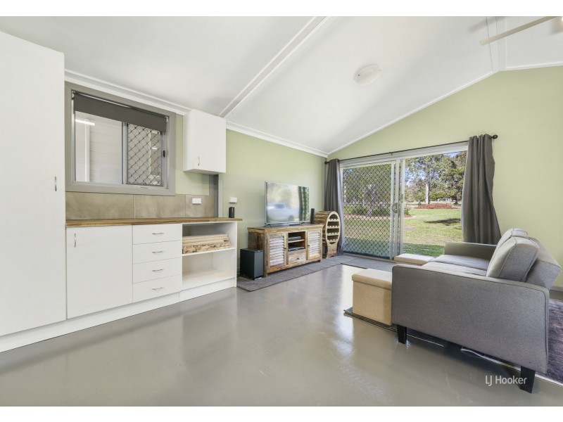 125 Martin Crescent, Benarkin North QLD 4306