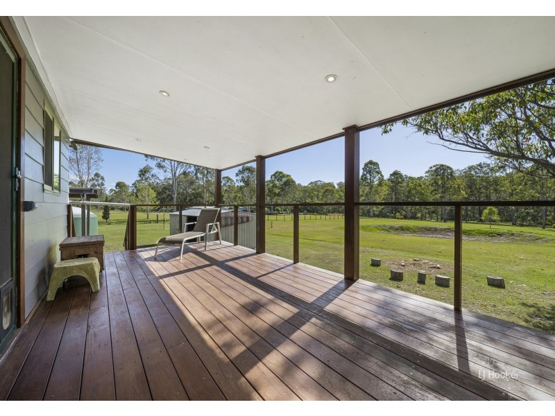 125 Martin Crescent, Benarkin North QLD 4306