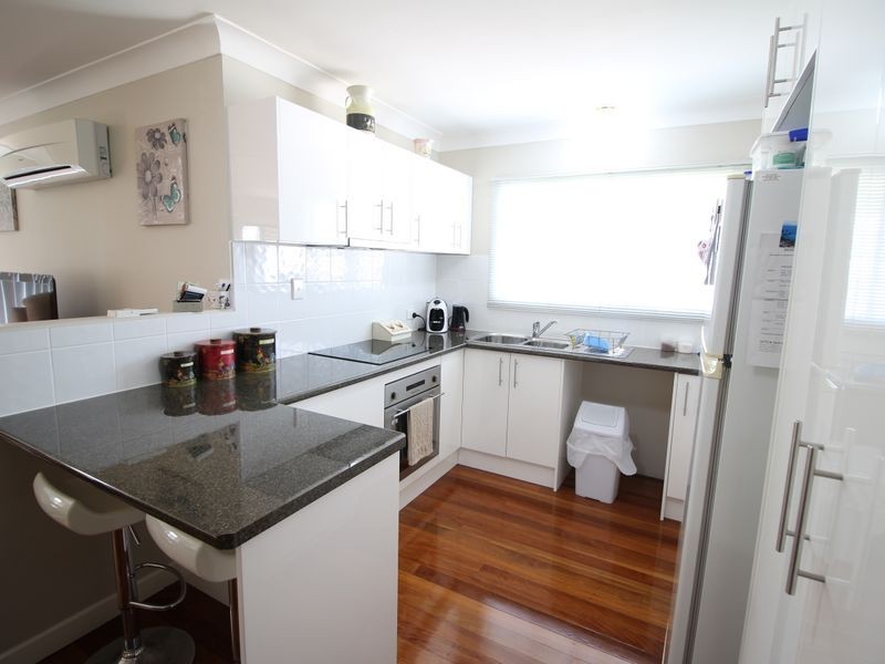 10 Pryde Street, Esk QLD 4312