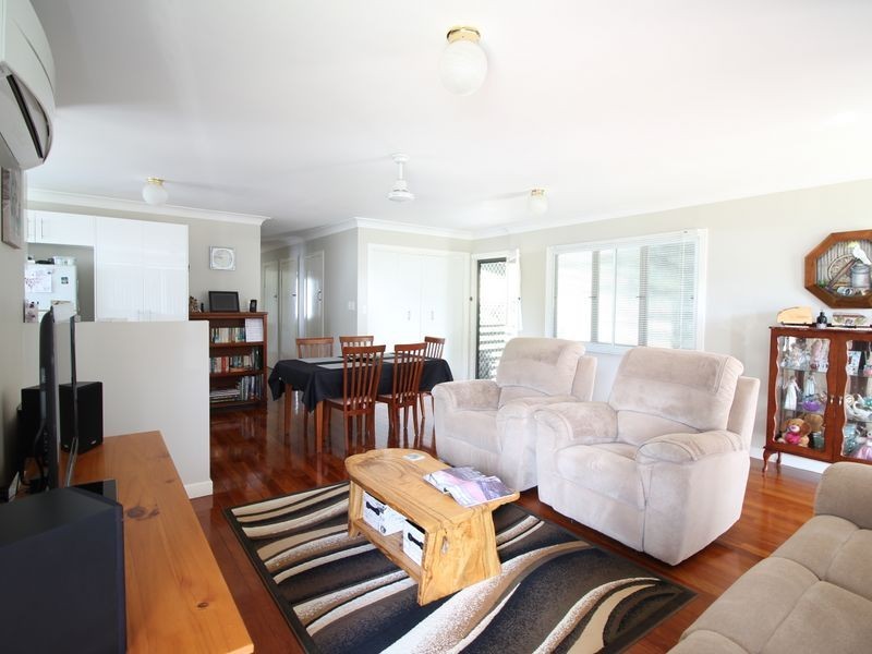 10 Pryde Street, Esk QLD 4312