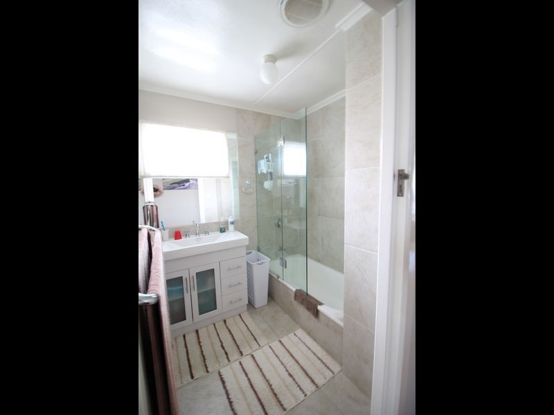 10 Pryde Street, Esk QLD 4312