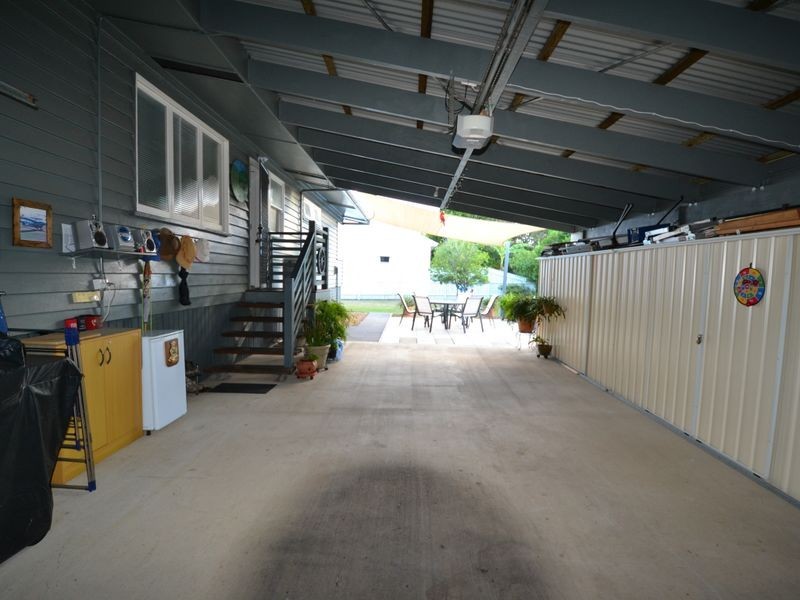 10 Pryde Street, Esk QLD 4312