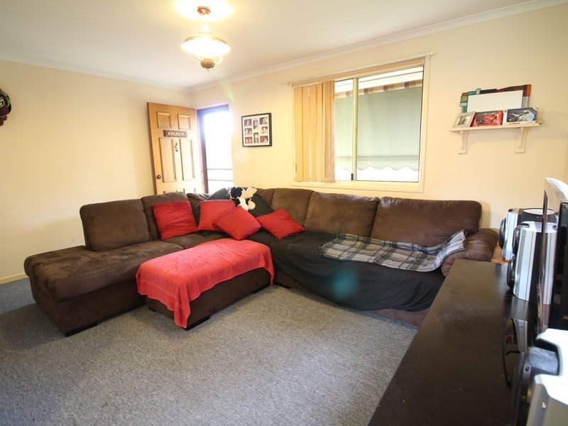 36 Middle Street, Esk QLD 4312