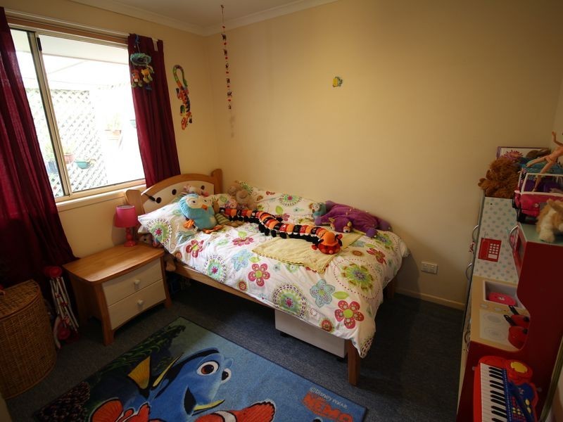 36 Middle Street, Esk QLD 4312