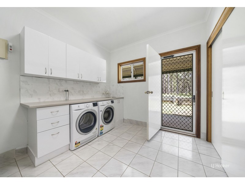 114 Wattle Road, Coominya QLD 4311