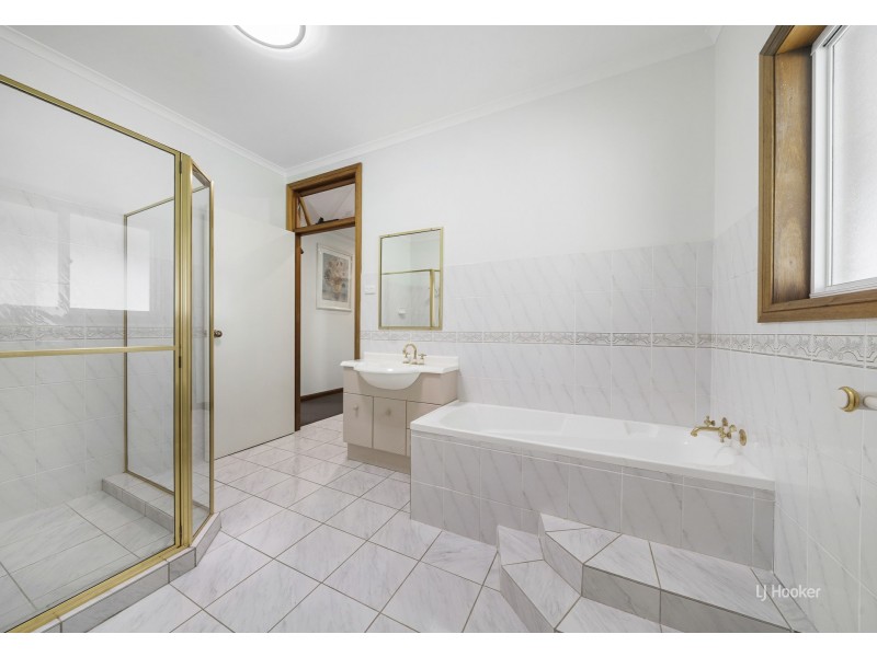 114 Wattle Road, Coominya QLD 4311