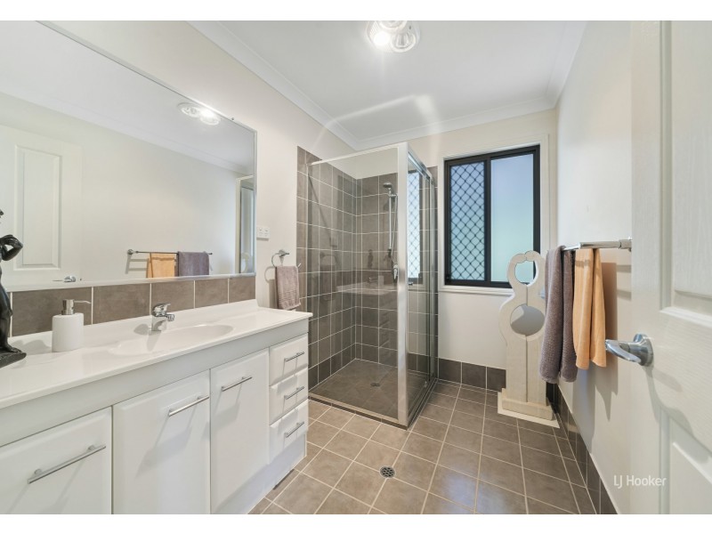 58 Graves Road, Redbank Creek QLD 4312