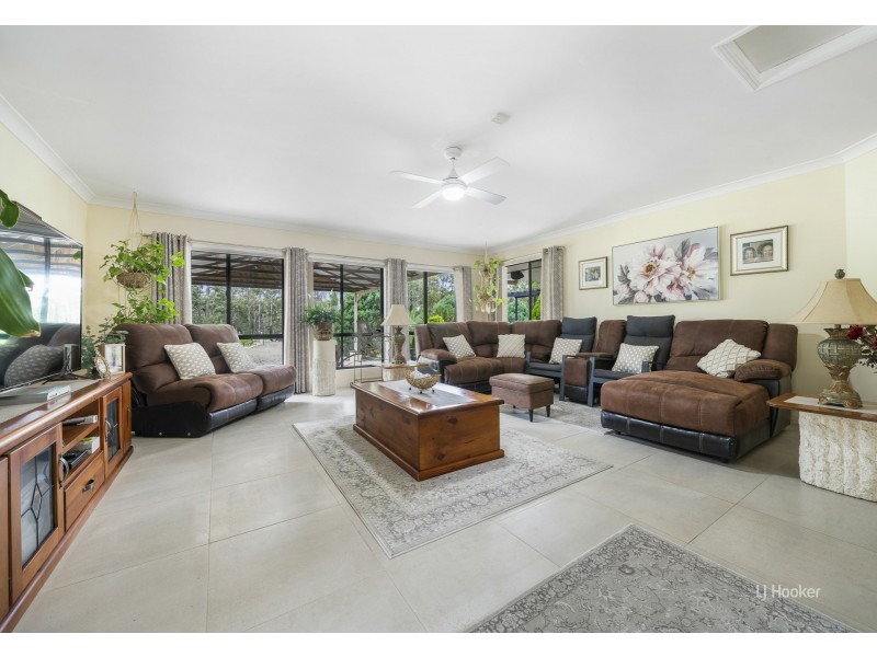 9 Hardgrave Road, Benarkin North QLD 4306