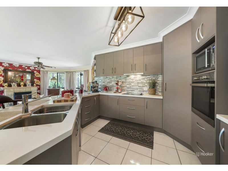 9 Hardgrave Road, Benarkin North QLD 4306