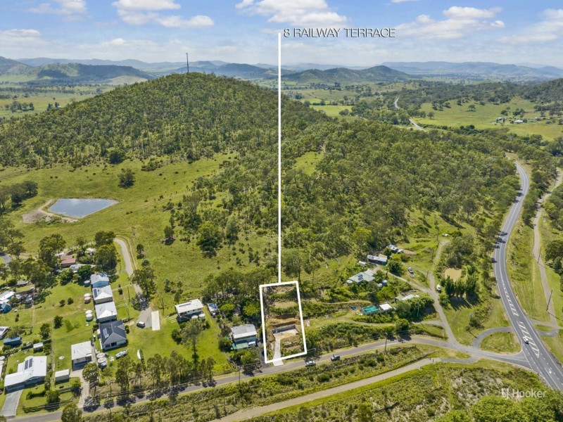 8 Railway Terrace, Moore QLD 4306