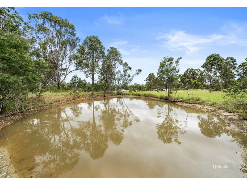 854 Old Esk Road, Taromeo QLD 4306