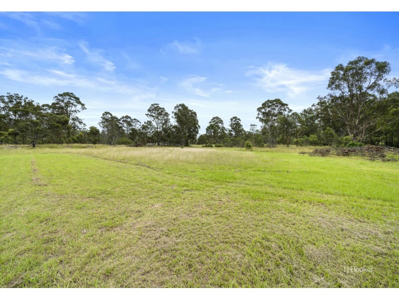 854 Old Esk Road, Taromeo QLD 4306