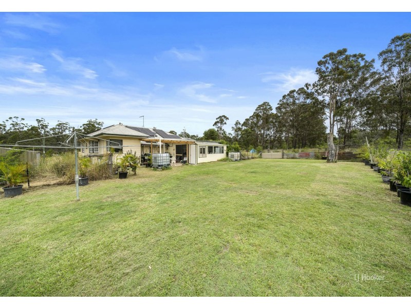 854 Old Esk Road, Taromeo QLD 4306