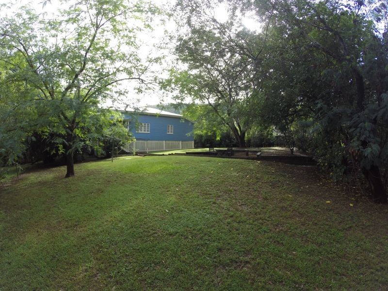 72 Ipswich Street, Esk QLD 4312