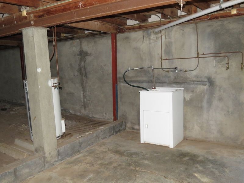 24 South Street, Esk QLD 4312