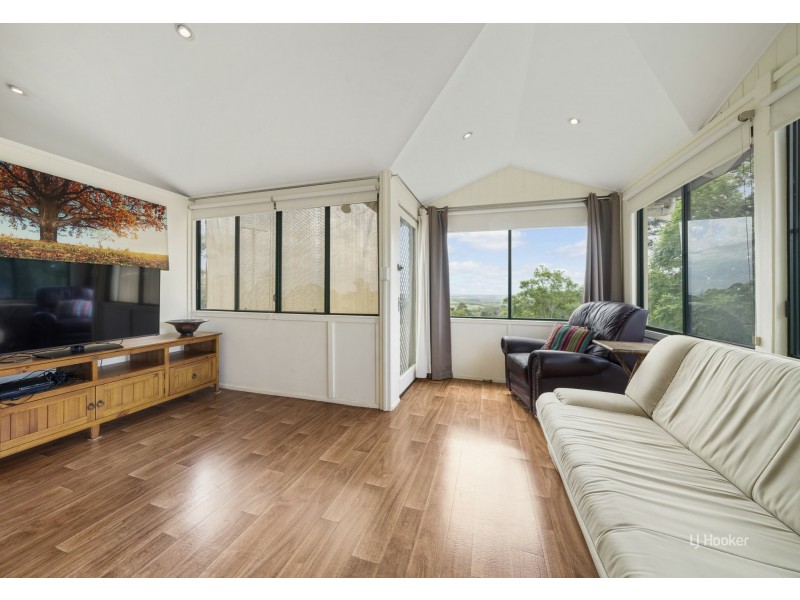 142 Greenhills Drive, Blackbutt QLD 4306