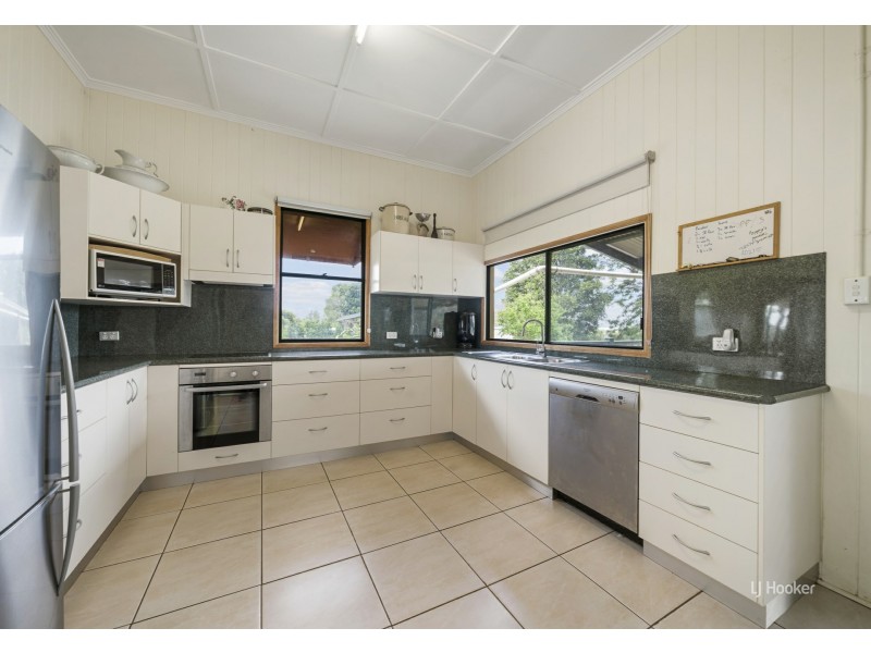 142 Greenhills Drive, Blackbutt QLD 4306