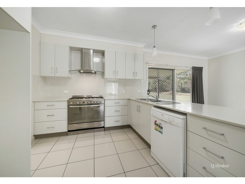 189 Edinburgh Drive, Mount Hallen QLD 4312