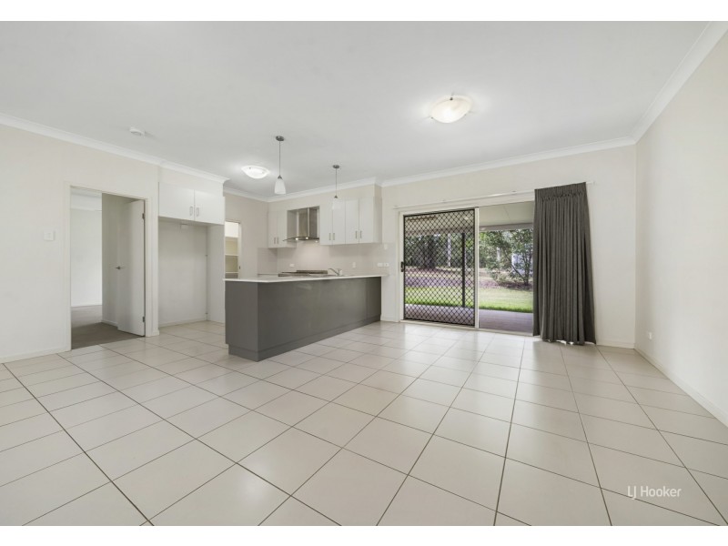 189 Edinburgh Drive, Mount Hallen QLD 4312