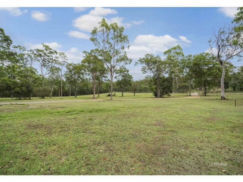 189 Edinburgh Drive, Mount Hallen QLD 4312