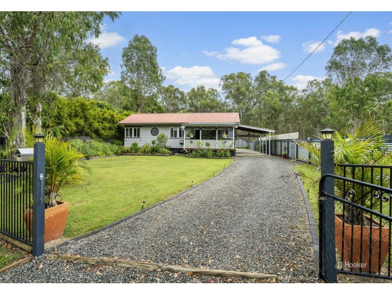 25 Burrows Street, Moore QLD 4306