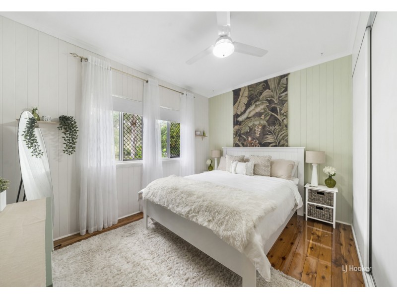 25 Burrows Street, Moore QLD 4306