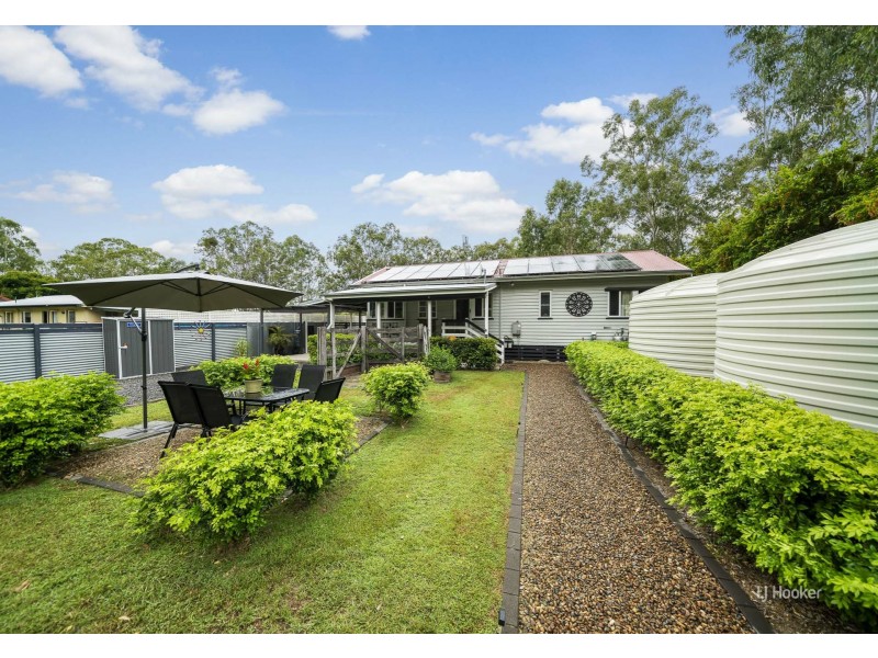 25 Burrows Street, Moore QLD 4306