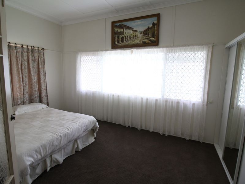 30 Richard Street, Esk QLD 4312