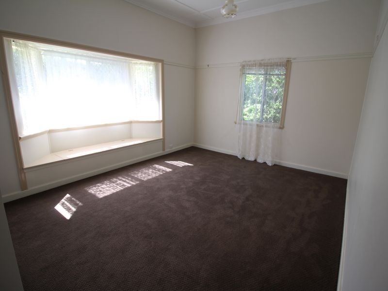 30 Richard Street, Esk QLD 4312