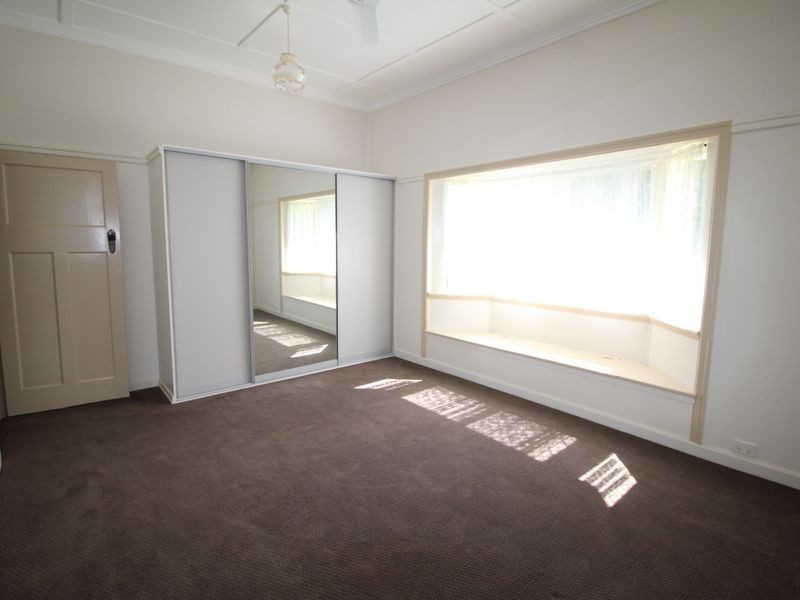 30 Richard Street, Esk QLD 4312