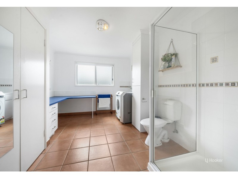18 Rosalie Drive, Yarraman QLD 4614