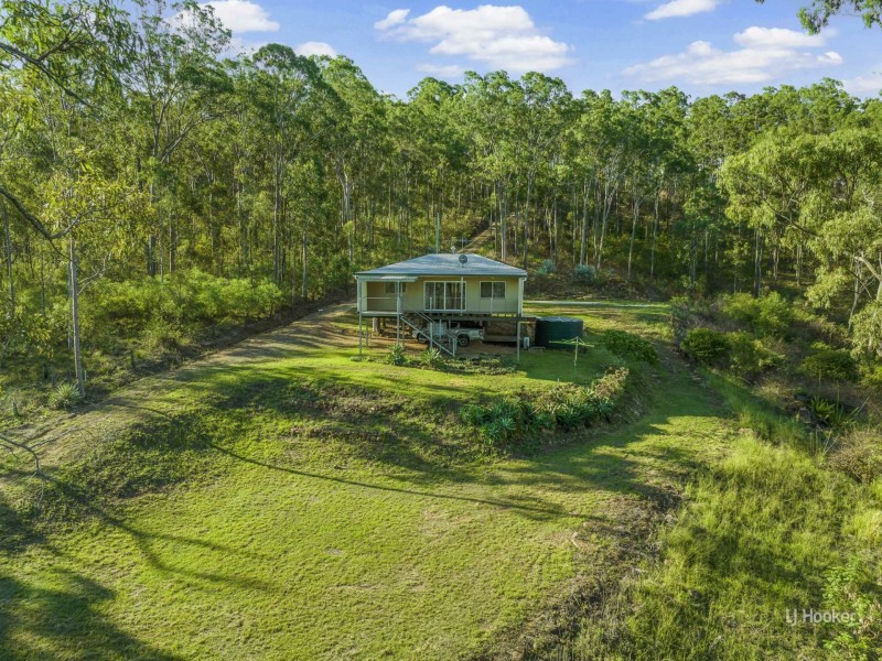 20 Crest Court, Esk QLD 4312