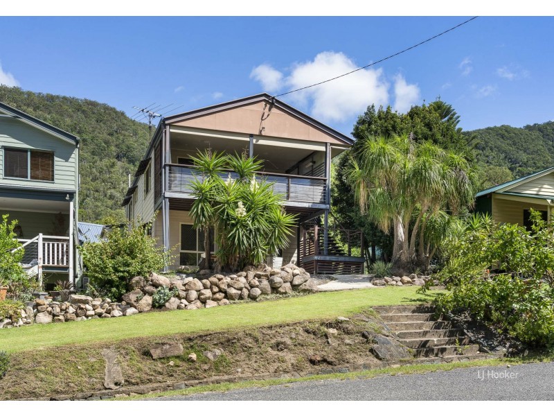 21 King Street, Somerset Dam QLD 4312