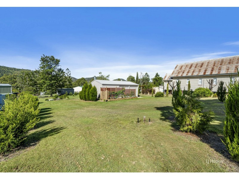 54 David Street, Linville QLD 4306